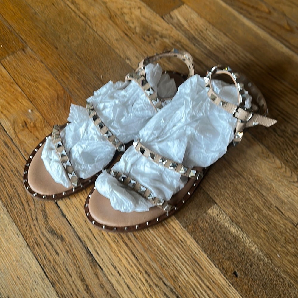 Steve Madden Travel Sandal